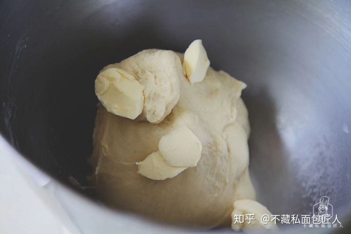 揉面如何出手套膜?弄懂面团的5个搅拌阶段,100%出手套膜