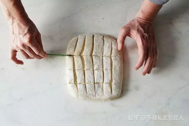 面包整形方法技巧,谁说整容只有日韩强?法式面包整容术大揭秘