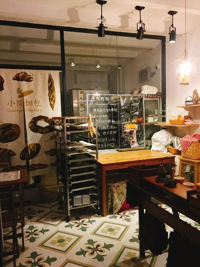 如何开面包店?仅仅20㎡的纯手工面包店,装载着两姊妹的面包梦想