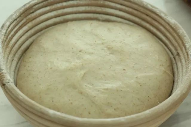 面包如何制作?正确示范如何割好一个面包