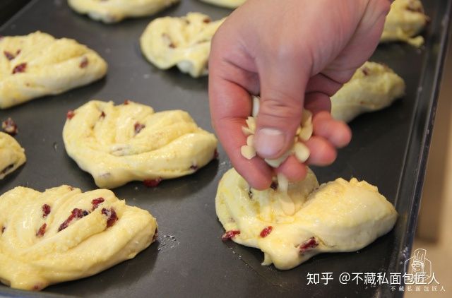 椰蓉面包到底多好吃？吃过的人都竖起了大拇指