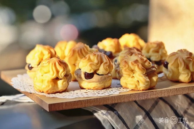 波霸奶茶泡芙-瀑布级的泡芙，一挤就爆浆！