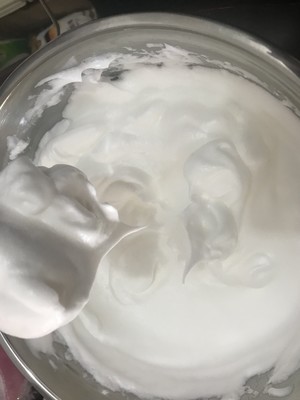 十寸后蛋法的戚风蛋糕