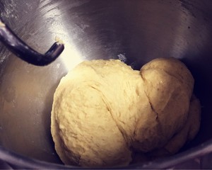 黄桃面包  制作方法