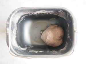 黑麦红枣核桃卷 制作方法