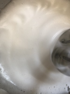 芝士黑椒咸戚风  制作方法