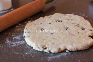 英式快手点心～葡萄干司康（Scone） 制作方法