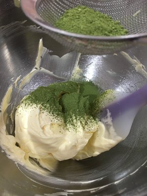 抹茶云顶曲奇饼干 制作方法