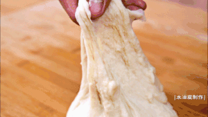 这颗蛋黄酥,让你甜足365天 制作方法