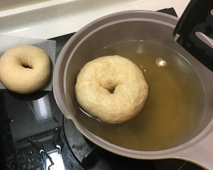 蜂蜜全麥貝果 制作方法