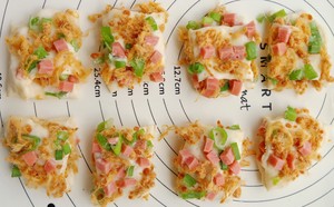 香葱肉松面包条 制作方法