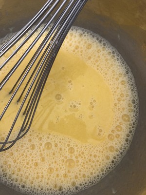 芝士黑椒咸戚风  制作方法