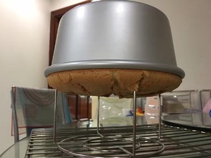 8寸圆模海绵蛋糕  制作方法