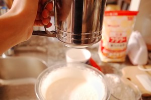 黑芝麻磅蛋糕 制作方法