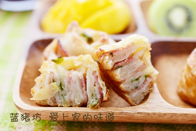 葱香培根酥卷 制作方法