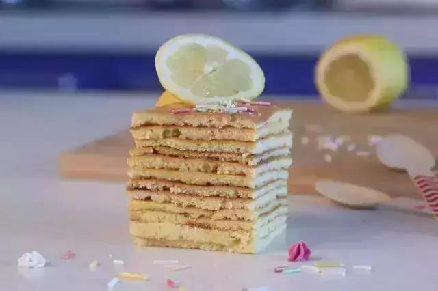 蜂蜜千层蛋糕 制作方法