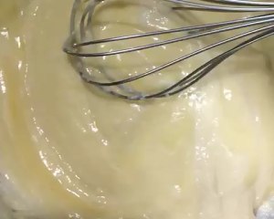 后蛋法肉松蛋糕  制作方法