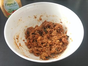 冠利沙拉酱-全麦肉松堡 制作方法