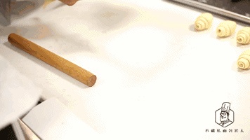 小白还在苦恼做什么面包好入门?这个黄油卷最好不过