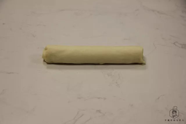 新手都要看!圆圈面包整形手法详解