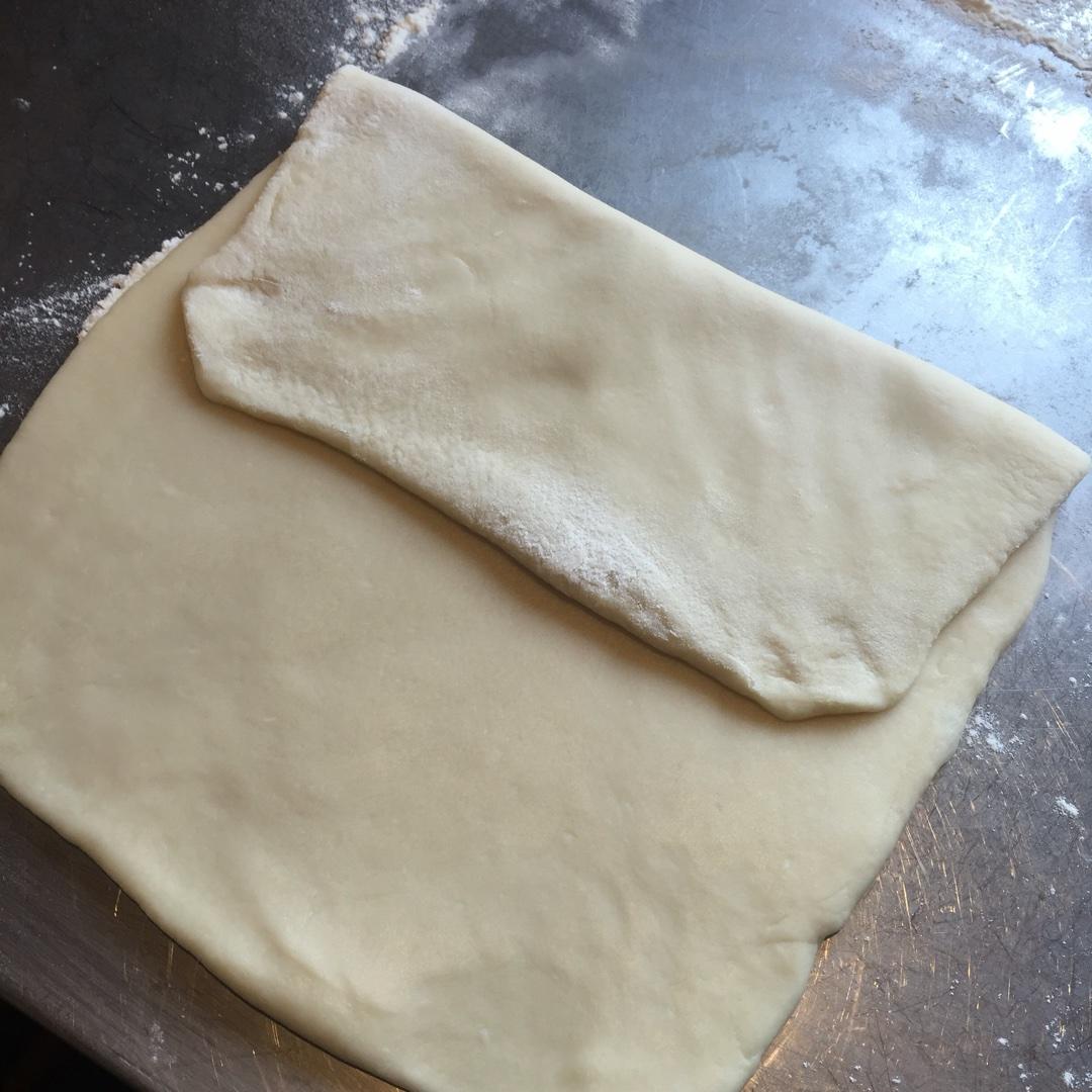 【苏式月饼的做法步骤图，苏式月饼怎么做好吃】驴妈咪-制作