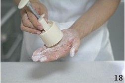 【冰皮月饼的做法步骤图,冰皮月饼怎么做好吃】君之-制作