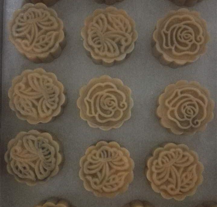 【广式月饼（50克）的做法步骤图】bbdbby-制作