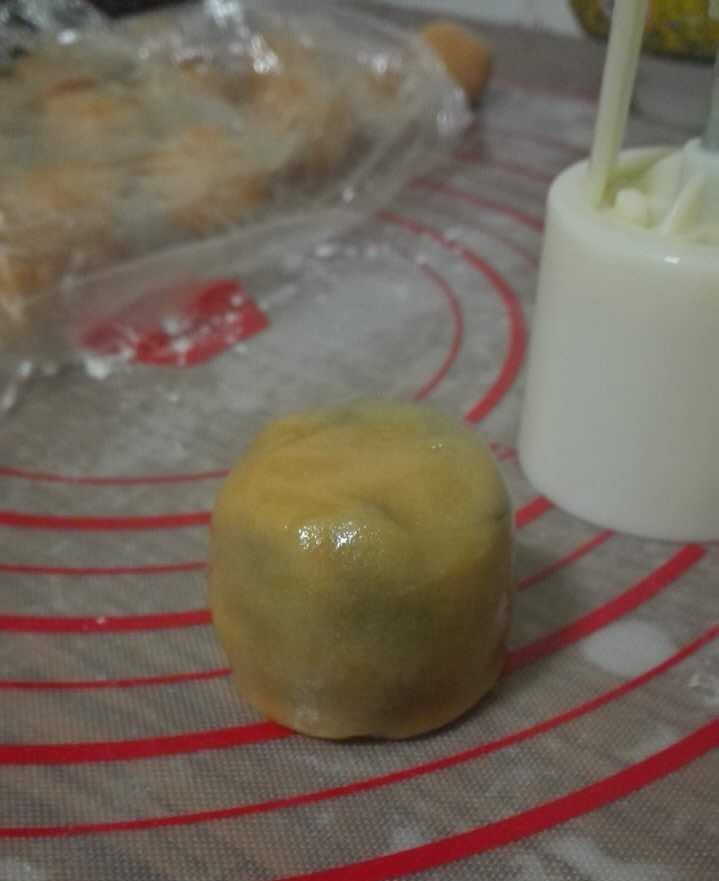 【广式月饼（50克）的做法步骤图】bbdbby-制作