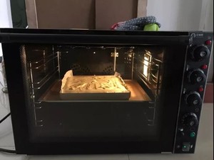 奶茶慕斯蛋糕卷 制作方法