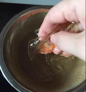 奶茶慕斯蛋糕卷 制作方法