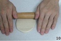 【葱油月饼的做法步骤图，葱油月饼怎么做好吃】君之-制作