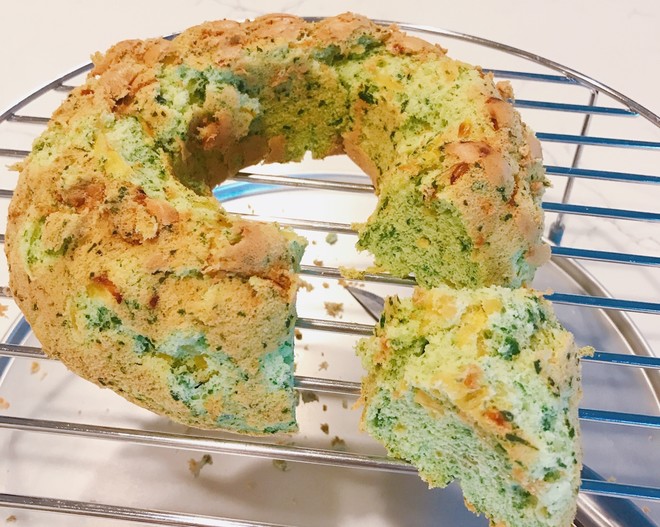 菠菜香蕉西柚戚风 制作方法