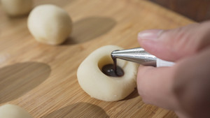 酒心巧克力月饼 制作方法