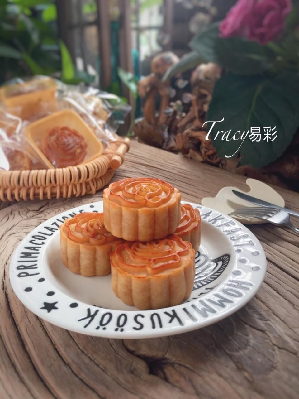 【金沙奶黄月饼的做法步骤图，怎么做好吃】Tracy易彩-制作
