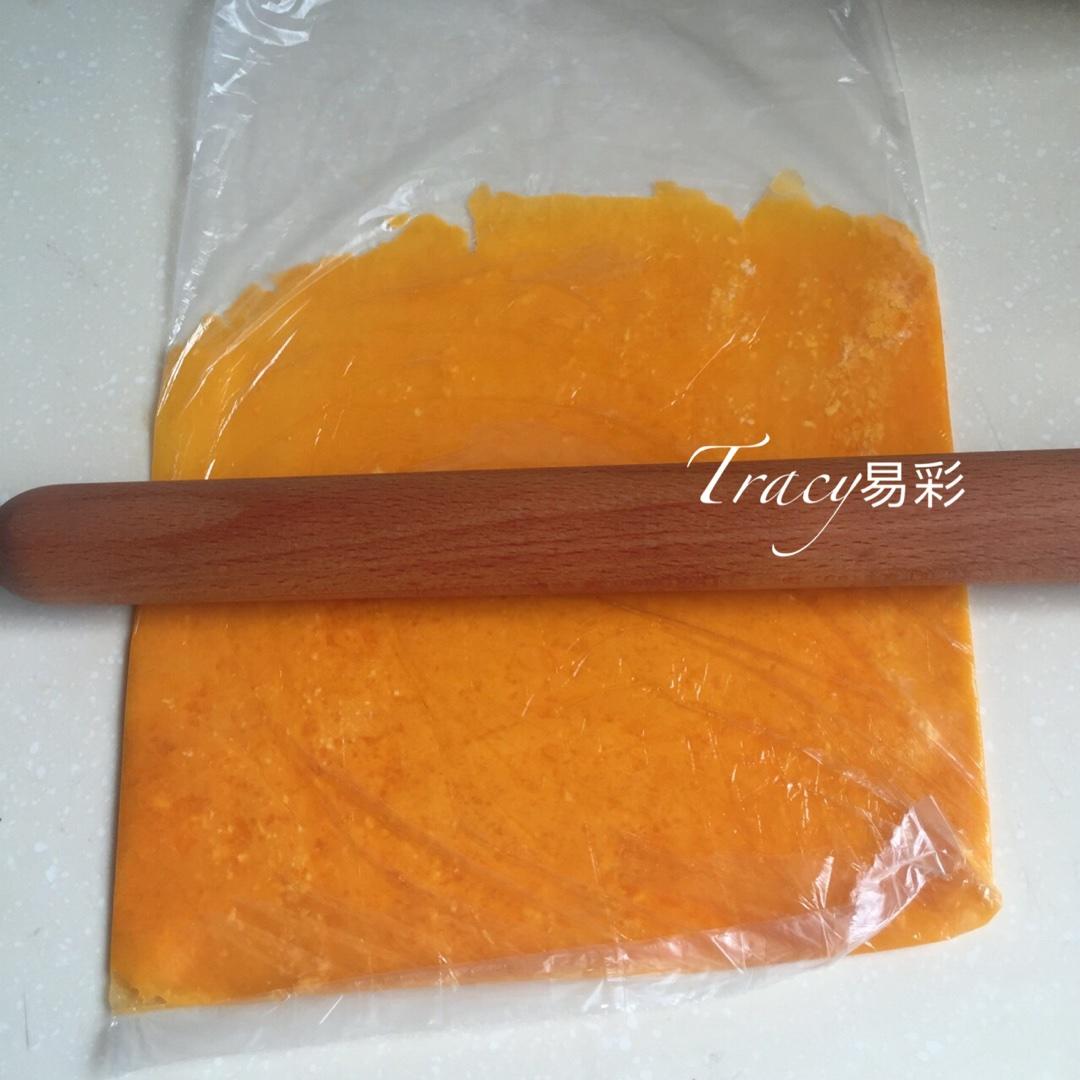 【金沙奶黄月饼的做法步骤图，怎么做好吃】Tracy易彩-制作