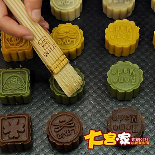 【桃山皮月饼的做法步骤图，桃山皮月饼怎么做好吃】大宫家烘焙公社-制作