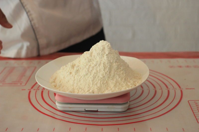 【鲜肉月饼的做法步骤图，鲜肉月饼怎么做好吃】一只梨花压海棠-制作