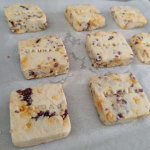 蔓越莓蛋黄酥 制作方法