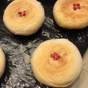 【苏式月饼的做法步骤图，苏式月饼怎么做好吃】驴妈咪-制作