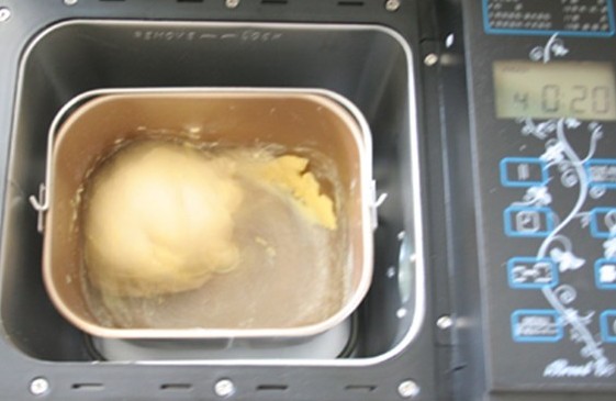 用面包机怎么做面包？