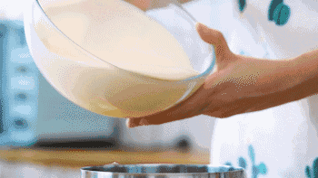 如何做出组织细腻的蛋糕？求各路大神给个方子和步骤？