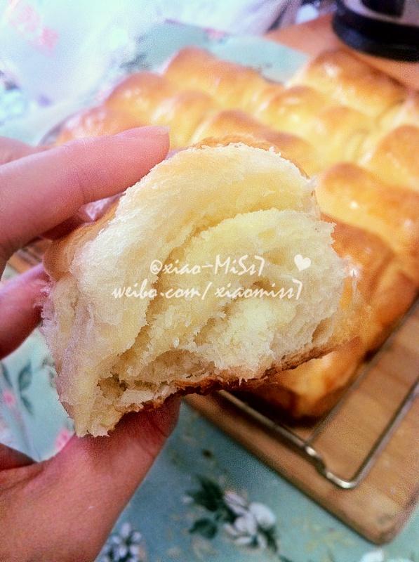 【椰蓉面包卷的做法步骤图，椰蓉面包卷怎么做好吃】xiao_MiSs7-制作