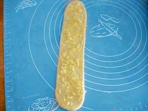 【椰蓉面包卷的做法步骤图，椰蓉面包卷怎么做好吃】xiao_MiSs7-制作