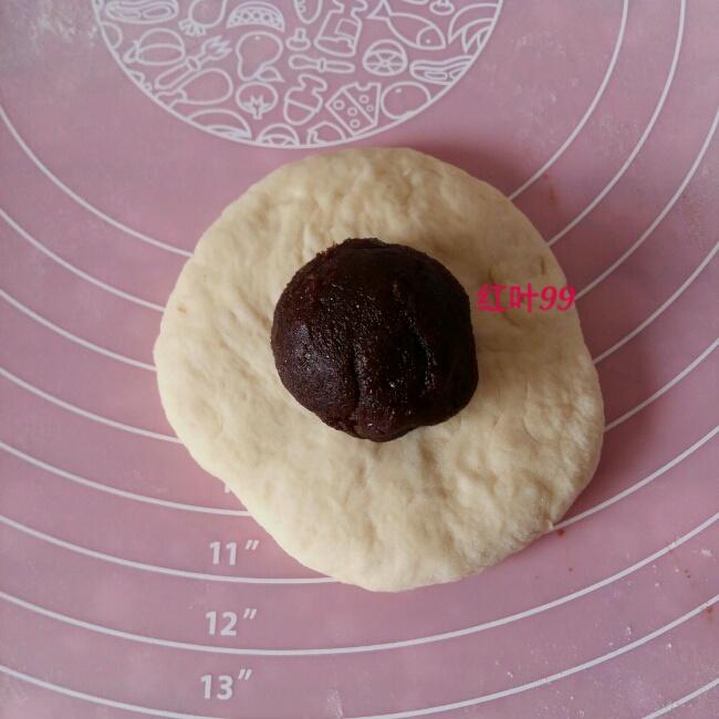 【毛毛虫豆沙面包的做法步骤图,怎么做好吃】红叶99-制作
