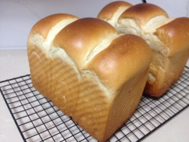 【最好吃的吐司～70%中种北海道的做法步骤图】leibaobao00-制作