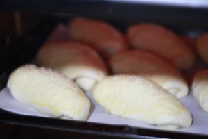 【自制宜家热狗的做法步骤图，怎么做好吃】葉子的爱与厨房-制作