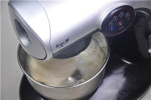 【网络最火爆的——奶酪面包的做法步骤图】圆猪猪-制作