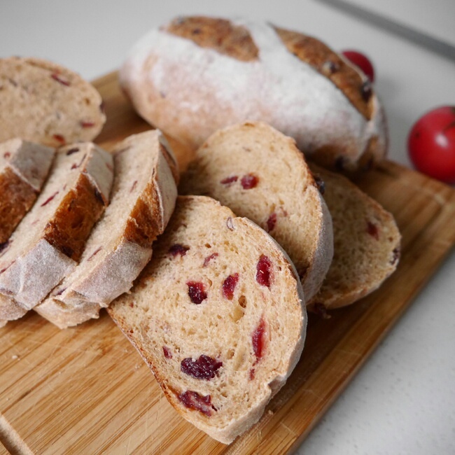 【全麦蔓越莓软式欧包(免揉)的做法步骤图】MonicaFolsom-制作