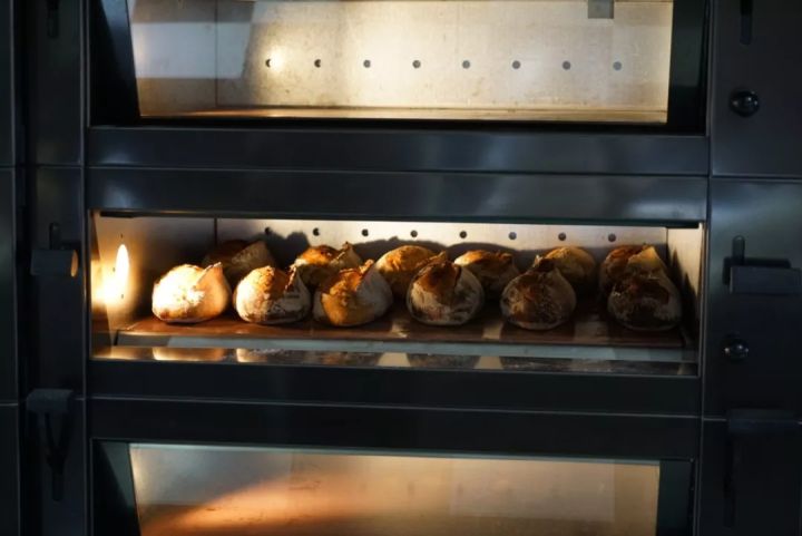 你知道什么样的烤箱烤什么样的面包更好吃吗?电烤箱和风炉买哪个好?