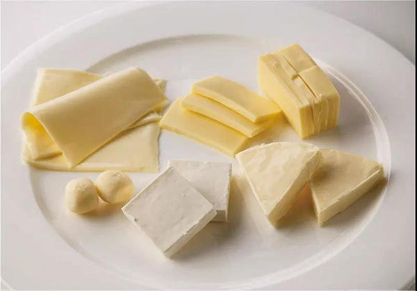 6种乳制品在面包制作中的【使用区别】,学会味道就迷人!